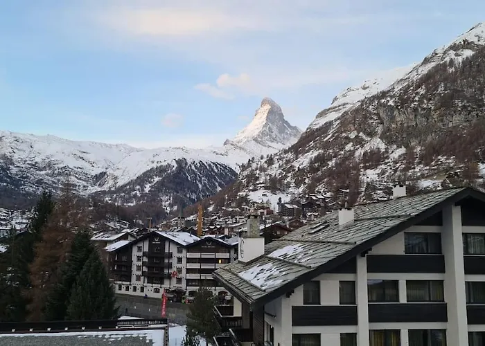 Rooftop - The Real Matterhorn View *